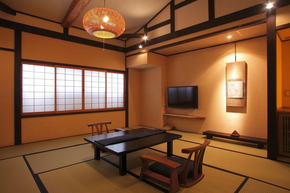Hanaougi Bettei Iiyama Takayama  Exteriör bild